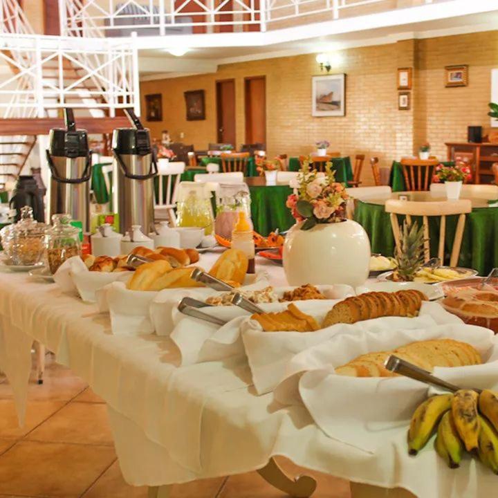 Pousada Alto Da Colina Hotel กงแซร์วาตอเรีย ภายนอก รูปภาพ